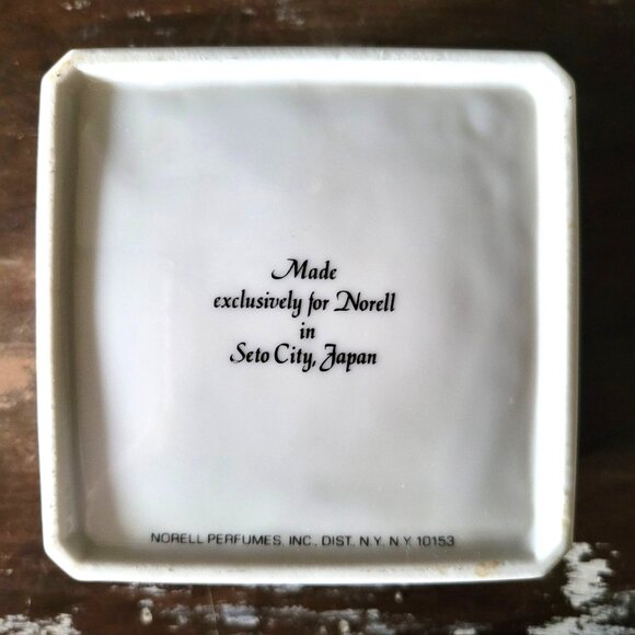 Vintage Japanese Cosmetic Norell Porcelain Powder Dresser Vanity Box, N Monogram - Picture 9 of 11